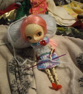 Fahna trying to crochet 